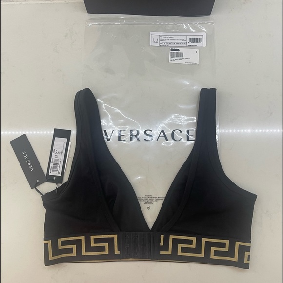 VERSACE GRECA BORDER BRALETTE
Size 3 - Picture 4 of 10